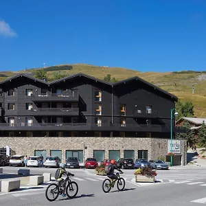 https://residence-nemea-le-hameau-les-deux-alpes.hotels-rhonealpes.com